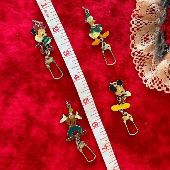 Disney Park Mickey & Friends Keyring Divider Charms Set of 4 - Picture 3 of 4
